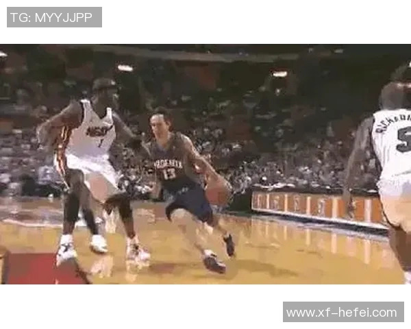 NBA实时比分直播解析：赛事动态与球员表现深度分析